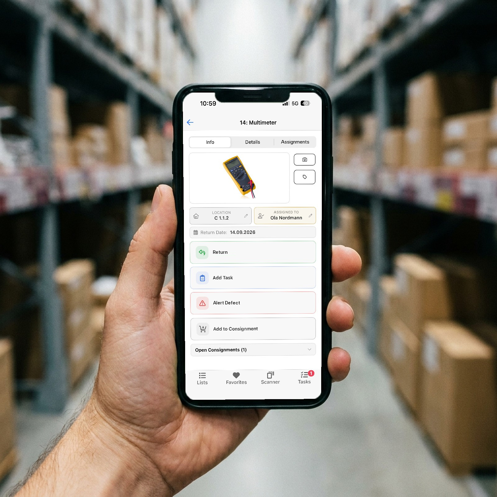 The Lagerdrift app on a phone in the warehouse